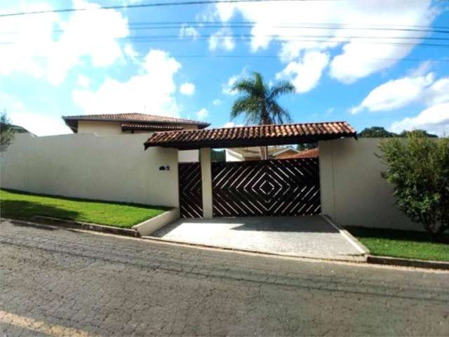 Casa com 3 quartos à venda em Vista Alegre - SP