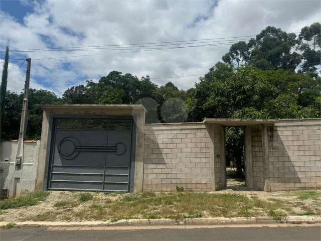 Casa com 3 quartos à venda em Vista Alegre - SP