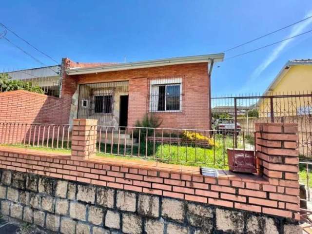 Casa com 2 quartos à venda na Rua Vinte e Quatro de Junho, 89, Passo da Areia, Porto Alegre por R$ 635.000