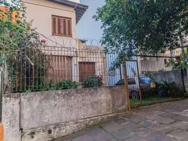 Casa com 2 quartos à venda na Rua Coronel Paulino Teixeira, 269, Rio Branco, Porto Alegre por R$ 1.200.000