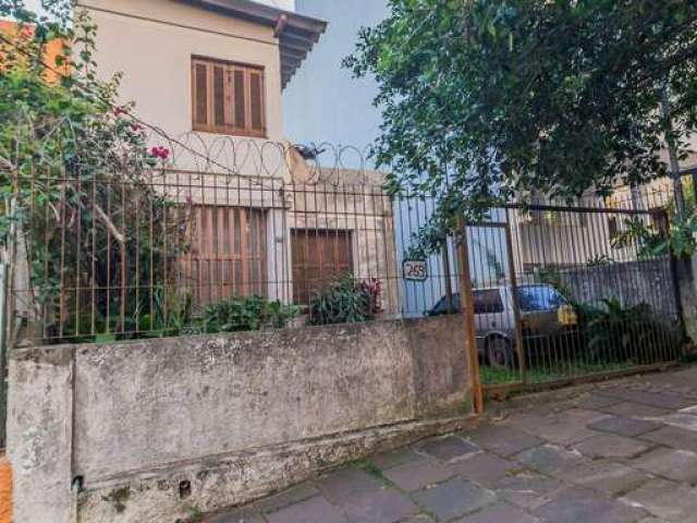 Casa com 2 quartos à venda na Rua Coronel Paulino Teixeira, 269, Rio Branco, Porto Alegre por R$ 1.200.000