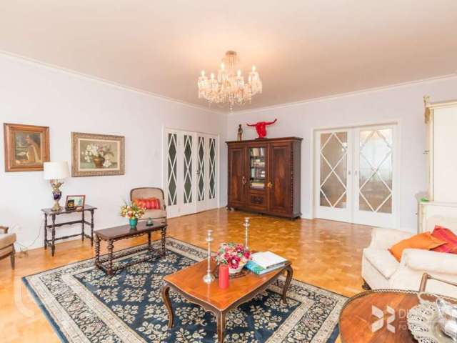 Apartamento com 3 quartos à venda na Praça Júlio de Castilhos, 64, Independência, Porto Alegre por R$ 1.200.000