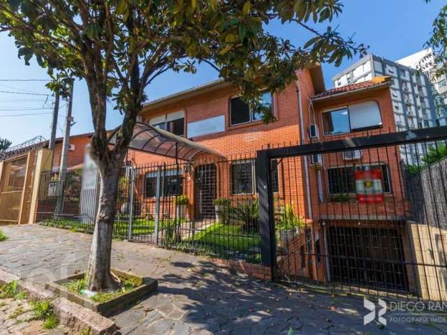 Casa em condomínio fechado com 4 quartos à venda na Rua Frei Henrique Golland Trindade, 555, Boa Vista, Porto Alegre por R$ 2.390.000