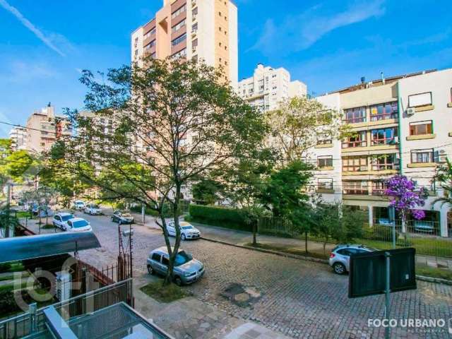 Apartamento com 2 quartos à venda na Rua Marcelo Gama, 1030, Auxiliadora, Porto Alegre por R$ 713.458