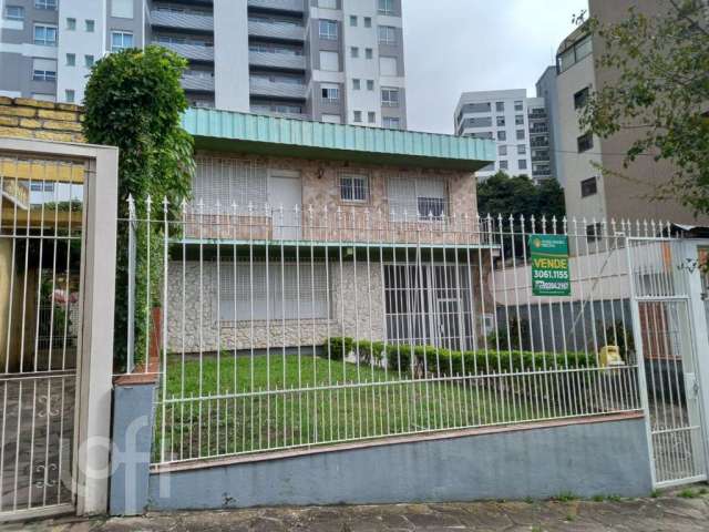 Casa em condomínio fechado com 4 quartos à venda na Padre Alois Kades S J, 130, Jardim Europa, Porto Alegre por R$ 950.000