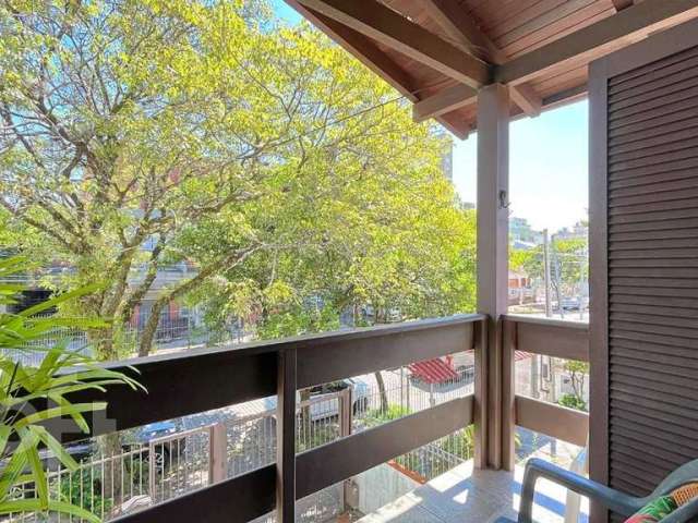 Casa com 3 quartos à venda na Rua Monsenhor Veras, 671, Santana, Porto Alegre por R$ 980.000