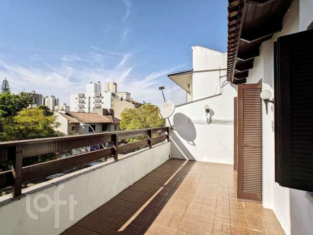 Casa em condomínio fechado com 4 quartos à venda na Rua Giordano Bruno, 69, Rio Branco, Porto Alegre por R$ 1.800.000