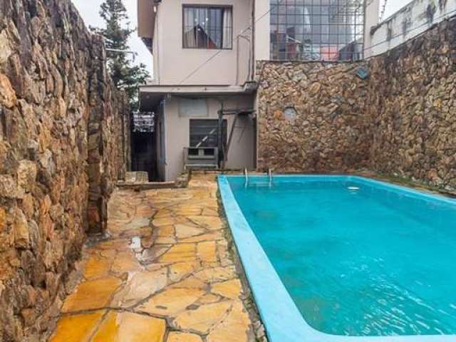 Casa com 3 quartos à venda na Mariland, 30, São João, Porto Alegre por R$ 1.499.000