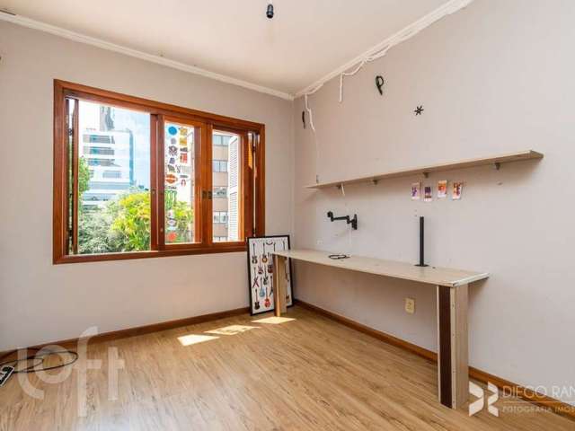 Apartamento com 3 quartos à venda na Rua Vinte e Quatro de Outubro, 862, Moinhos de Vento, Porto Alegre por R$ 650.000