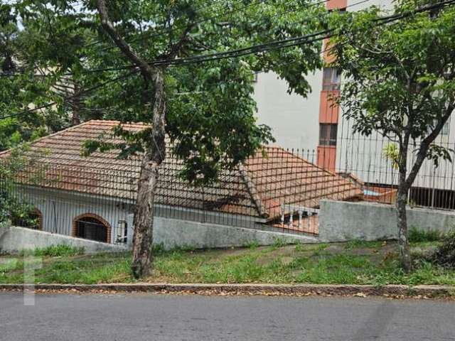 Casa com 3 quartos à venda na Rua Luzitana, 1141, Higienópolis, Porto Alegre por R$ 1.200.000