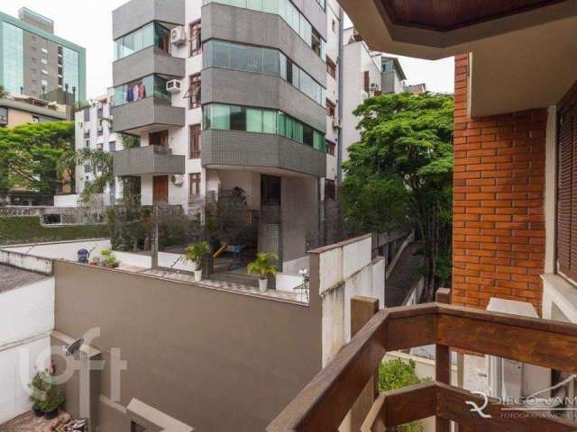 Apartamento com 3 quartos à venda na Avenida Pirapó, 185, Petrópolis, Porto Alegre por R$ 780.000