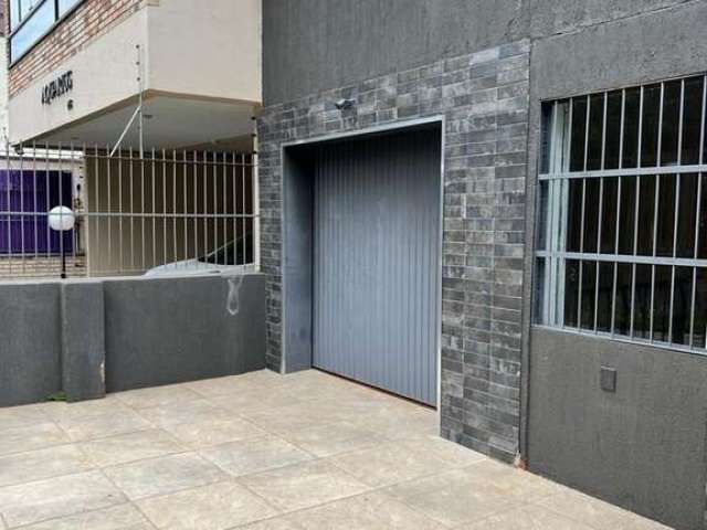 Casa em condomínio fechado com 3 quartos à venda na Avenida Alegrete, 474, Petrópolis, Porto Alegre por R$ 1.300.000