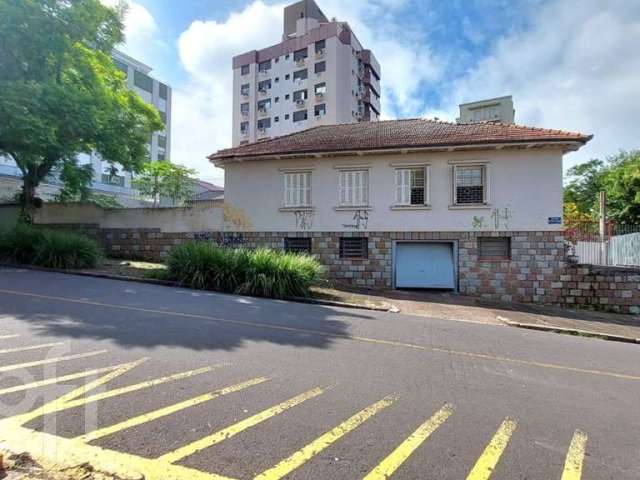 Casa em condomínio fechado com 4 quartos à venda na Carlos Von Koseritz, 960, Higienópolis, Porto Alegre por R$ 1.550.000