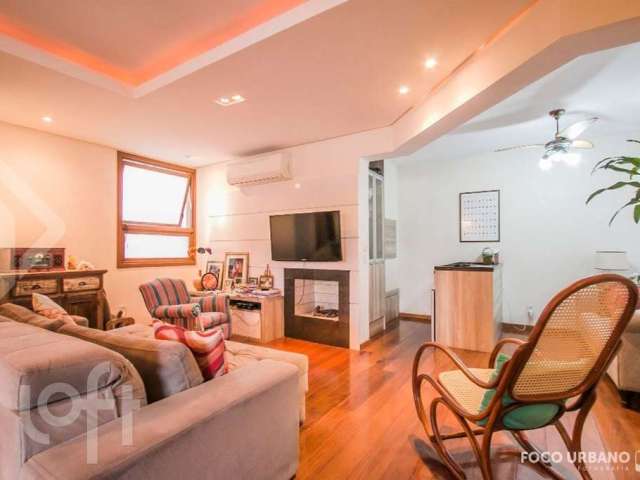 Apartamento com 3 quartos à venda na Avenida Lageado, 1072, Petrópolis, Porto Alegre por R$ 945.000