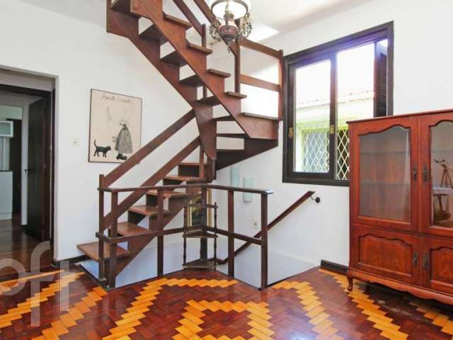 Casa com 4 quartos à venda na Rua Rio Pardo, 372, Passo da Areia, Porto Alegre por R$ 995.000