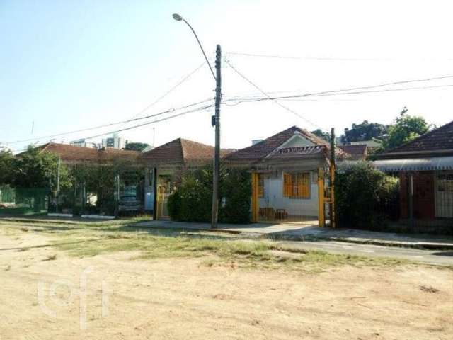 Casa em condomínio fechado com 4 quartos à venda na Viela São Braz, 81, Passo da Areia, Porto Alegre por R$ 790.000