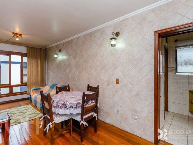 Apartamento com 3 quartos à venda na Rua Eudoro Berlink, 435, Mont Serrat, Porto Alegre por R$ 580.000