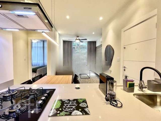 Apartamento com 2 quartos à venda na Rua Almirante Guilhem, 317, Leblon, Rio de Janeiro por R$ 2.800.000