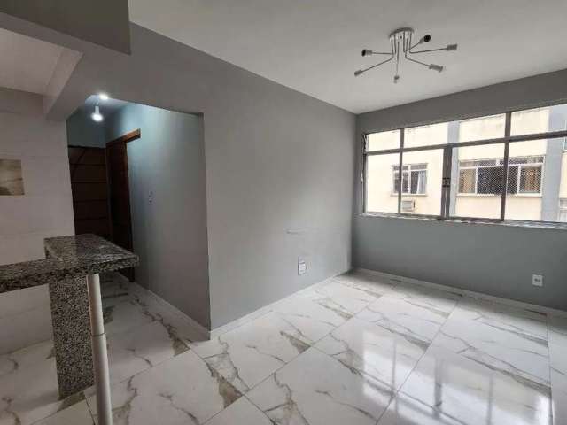 Apartamento com 2 quartos à venda na Rua Pereira da Silva, 678, Laranjeiras, Rio de Janeiro por R$ 420.000