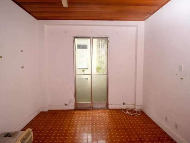 Apartamento com 3 quartos à venda na Rua Ferreira Viana, 57, Flamengo, Rio de Janeiro por R$ 580.000