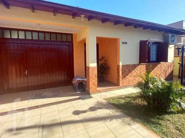 Casa com 5 quartos à venda na Rua Pandiá Calógeras, 1039, Niterói, Canoas por R$ 750.000