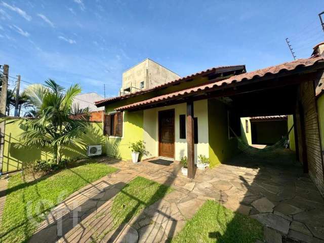 Casa com 2 quartos à venda na Vereador Adão Santos, 1659, São José, Canoas por R$ 450.000