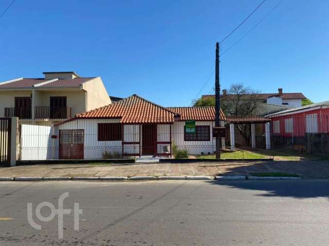 Casa com 3 quartos à venda na Rua Iraí, 236, Niterói, Canoas por R$ 450.000