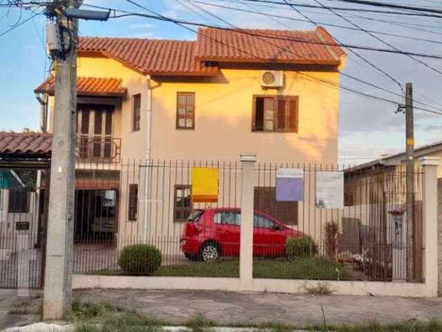 Casa com 3 quartos à venda na Rua Gramado, 411, Mathias Velho, Canoas por R$ 665.000