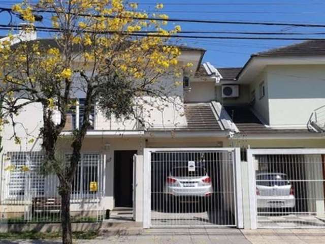 Casa com 3 quartos à venda na Rua Conde de Porto Alegre, 567, Nossa Senhora das Graças, Canoas por R$ 590.000