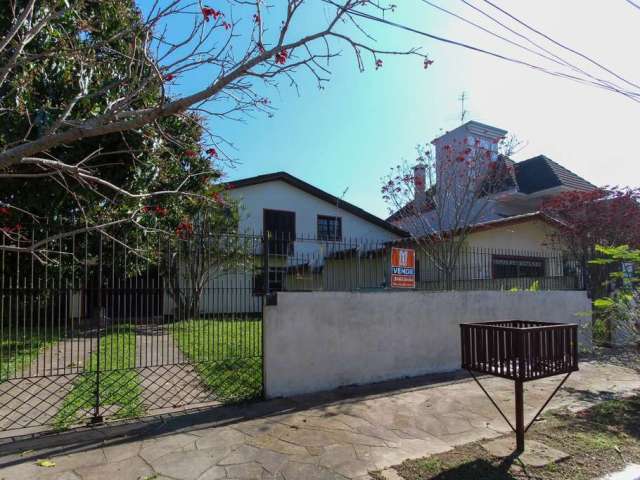 Casa com 3 quartos à venda na HEITOR VILLA LOBOS, 93, Marechal Rondon, Canoas por R$ 850.000