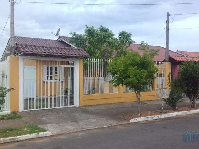 Casa com 2 quartos à venda na Rua Santa Zita, 103, Olaria, Canoas por R$ 435.000