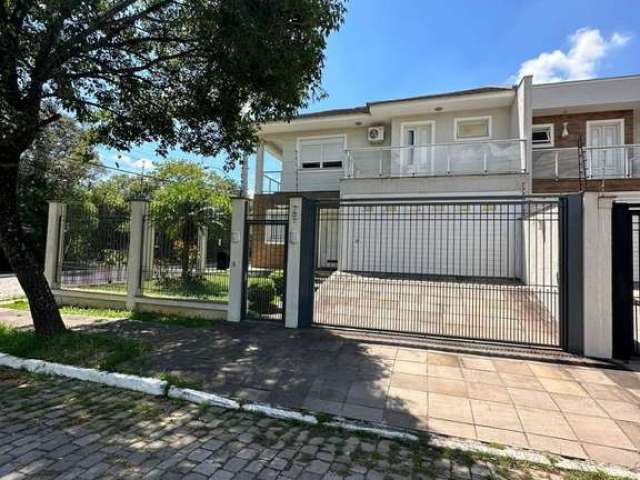 Casa com 3 quartos à venda na Rua Cecília Meireles, 737, Marechal Rondon, Canoas por R$ 1.798.000