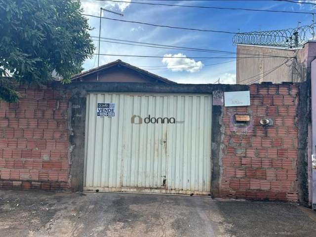 Casa com 2 quartos à venda na Rua Denise Cristina dos S. Silvano, Residencial Morumbi, Uberaba por R$ 200.000