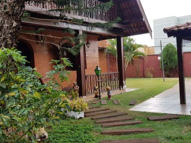 Casa em condomínio fechado com 4 quartos à venda na Rua Ronan Martins Marques, Santa Maria, Uberaba, 513 m2 por R$ 1.600.000