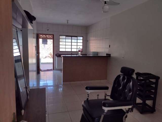 Casa com 2 quartos à venda na Rua das Violetas, Lourdes, Uberaba, 60 m2 por R$ 230.000