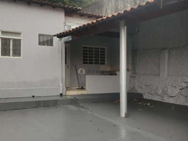 Casa com 2 quartos à venda na Rua João Pinheiro, Centro, Uberaba por R$ 150.000