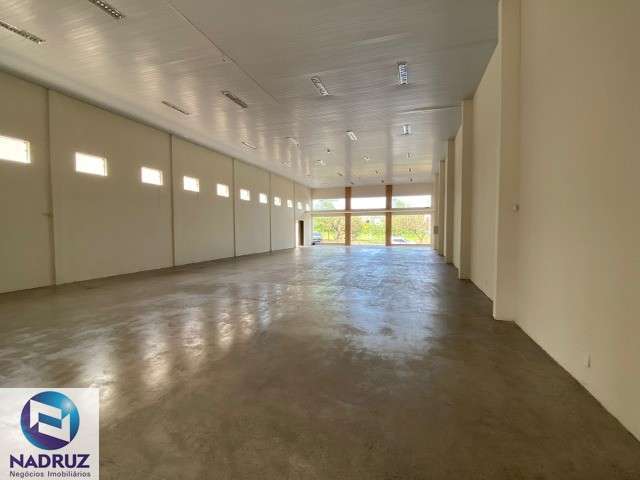 Excelente oportunidade de locação: Barracão Comercial com 1 sala, 2 banheiros, 3 vagas de garagem e 417,50 m² em São José do Rio Preto-SP - Jardim Moysés Miguel Haddad.