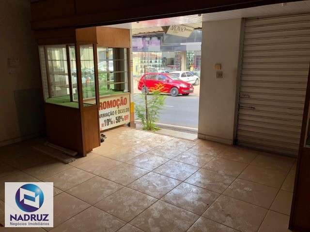 Imperdível: Casa para Locação no Centro de São José do Rio Preto-SP, 3 Quartos, 1 Sala, 2 Banheiros, 200m² de Área.