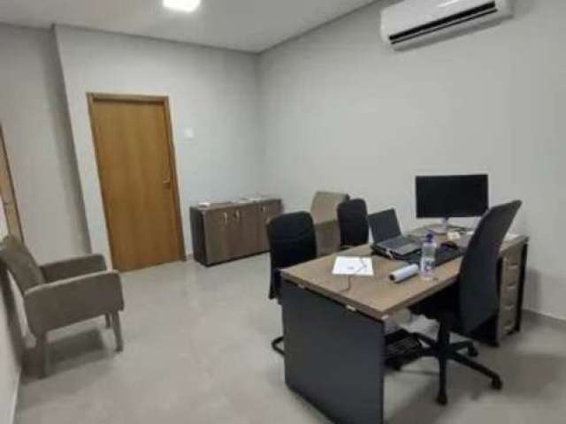 Excelente Salão Comercial: Venda ou Locação em São José do Rio Preto-SP, Parque Celeste - 7 salas, 4 banheiros, 2 vagas, 188,90 m²