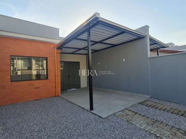 Casa com 2 quartos à venda em Santa Terezinha, Gaspar , 74 m2 por R$ 350.000