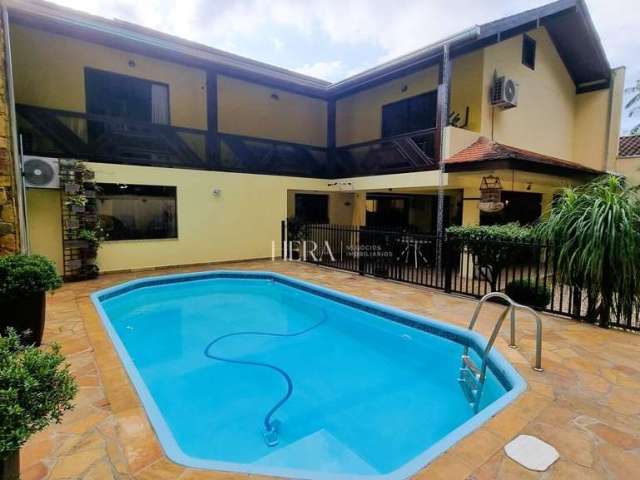 Casa com 3 quartos à venda no Velha, Blumenau , 392 m2 por R$ 1.349.000