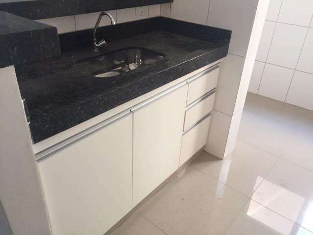 Apartamento com 2 dormitórios à venda, 71 m² por R$ 215.000,00 - Nossa Senhora da Abadia - Uberaba/MG