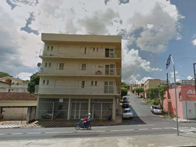 Apartamento com 4 dormitórios para alugar, 112 m² por R$ 1.750/mês - Vila Frei Eugênio - Uberaba/MG