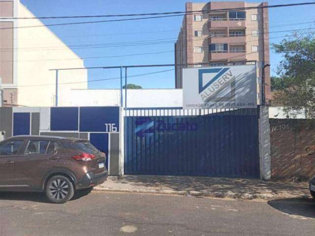 Galpão para alugar, 270 m² por R$ 3.500,00/mês - Bom Retiro - Uberaba/MG