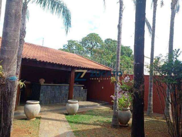 Casa com 3 suítes, duas varandas de madeira Pau Brasil à venda, 225 m² por R$ 1.029.000 - Quinta Boa Esperança - Uberaba/MG