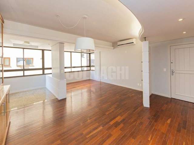 Apartamento com 3 quartos à venda na Rua Passo da Pátria, 566, Bela Vista, Porto Alegre por R$ 950.000