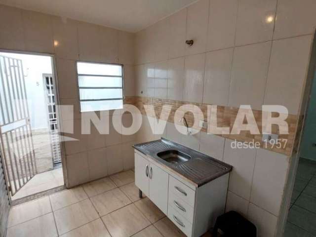 Casa em Condominio Fechado Vila Maria- 1 dormitório