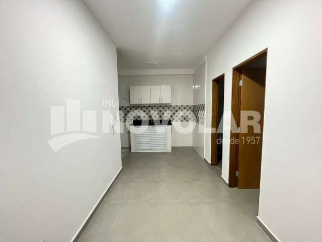 Apartamento na VIla Maria - 2 dormitórios com quintal