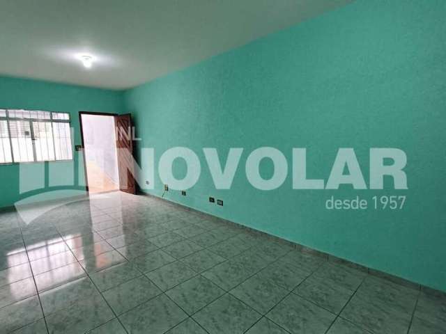 Casa Térrea, com 2 dormitórios e 2 vagas em   Vila Medeiros