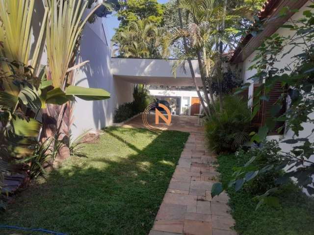 Casa com 3 Suítes à Venda, 344 m² por R$ 8.500.000